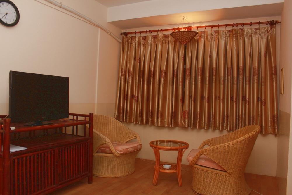 Truong Dua 2* Ho Chi Minh City